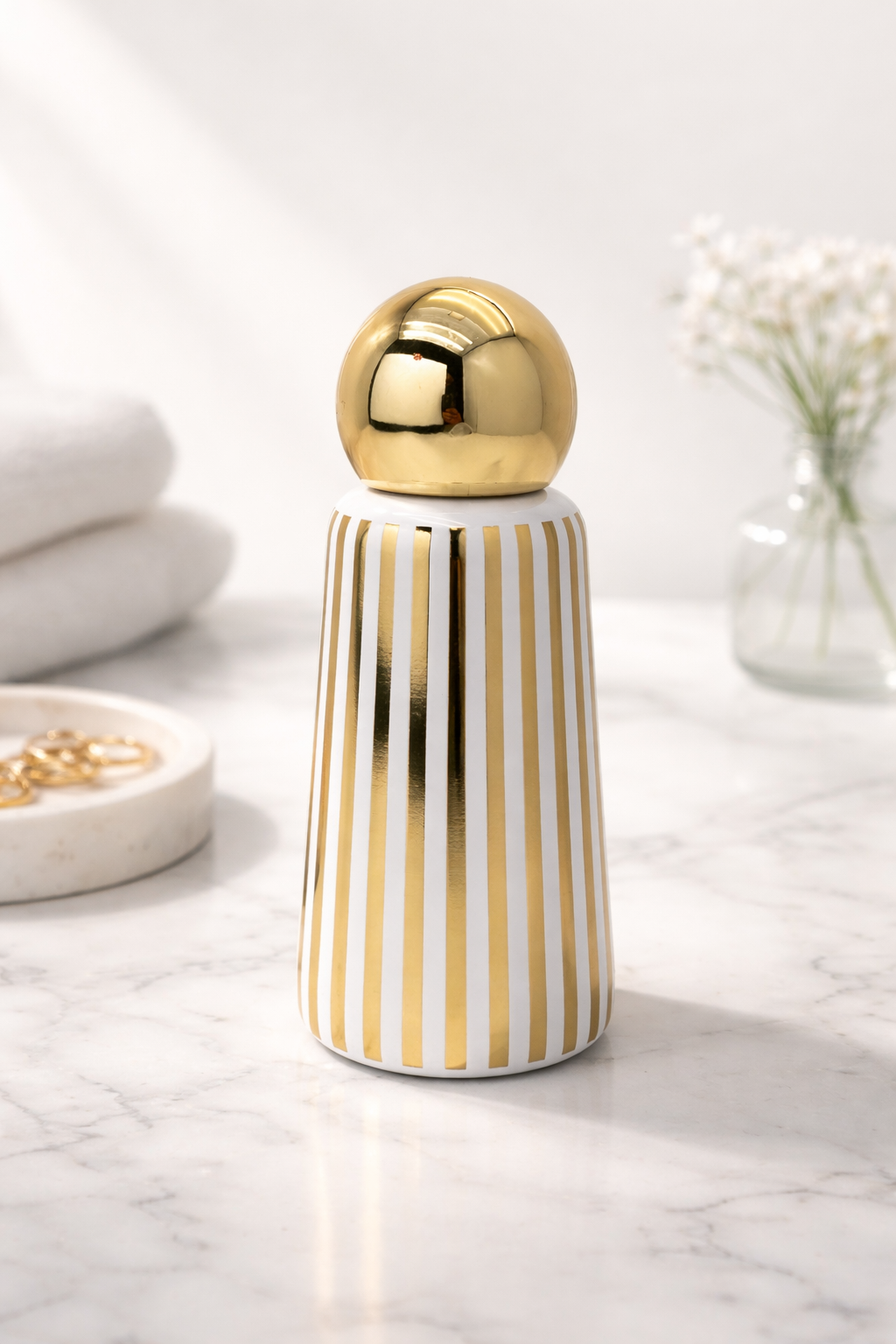 Skittle Bottle 300ml - Gold Stripe